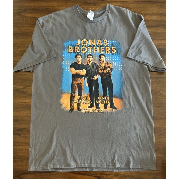 Jonas Brothers 2023 Tour Tshirt Gray Sx XL - Picture 1 of 8